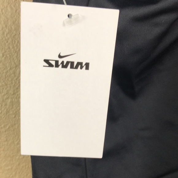 Nike Swim | Surge Tankini 2pc Set Shorts and Top | Women’s Medium NWT - Picture 4 of 5